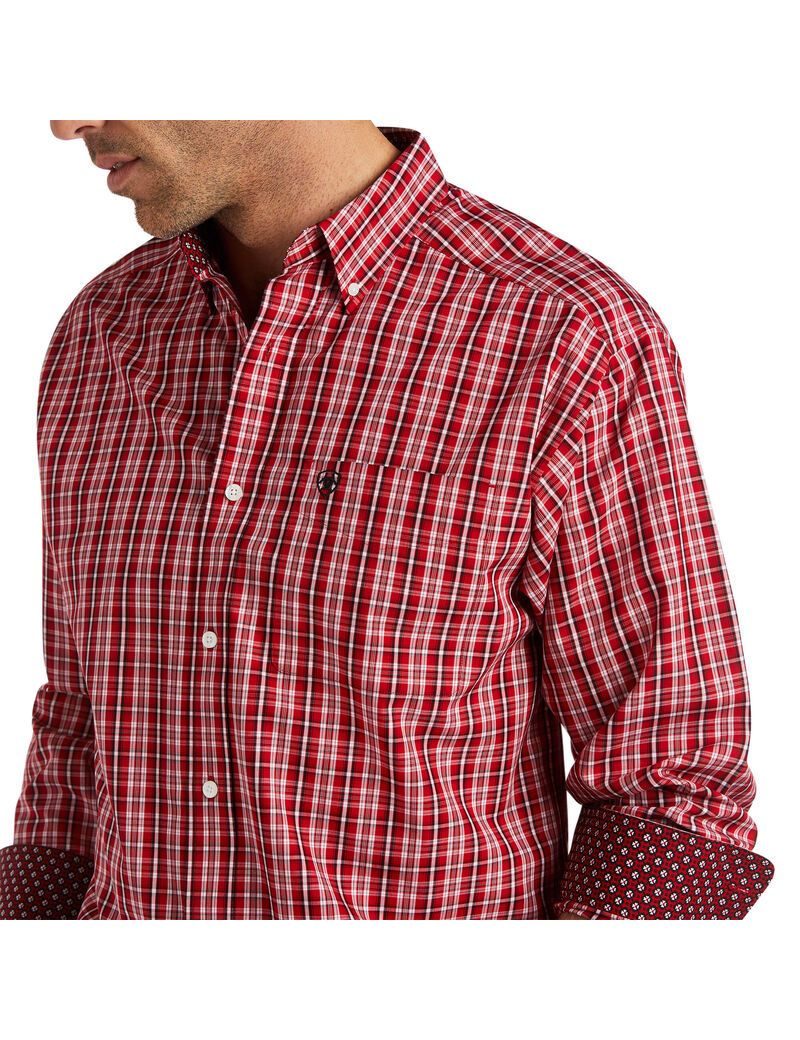 Ariat Wrinkle Free Ace Classic Fit Shirt Holly Berry | EVOZLY-720